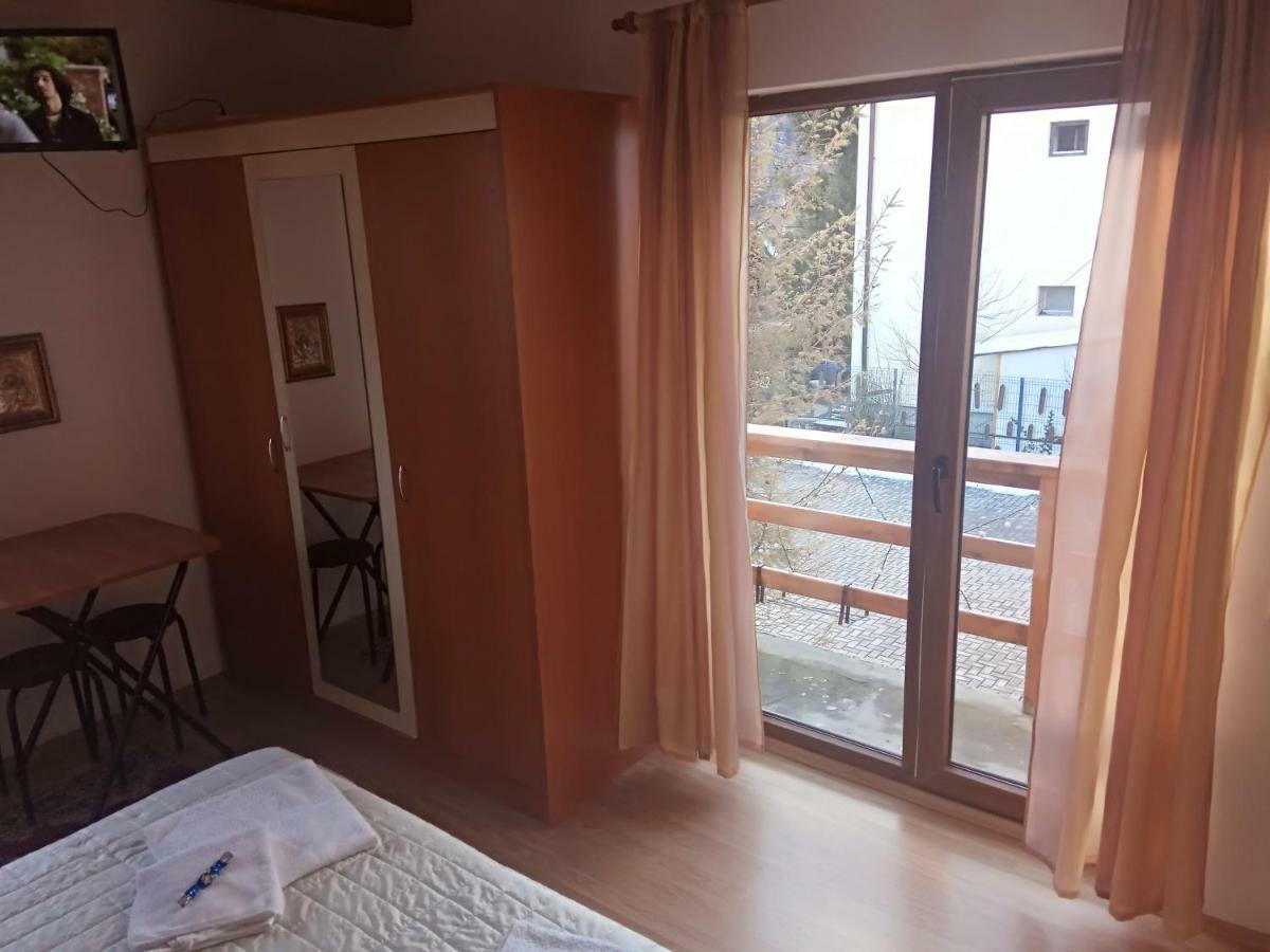 Casa Alexandru 호텔 아주가 외부 사진